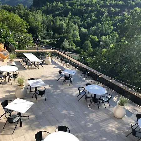 Le Sahuc Hotel