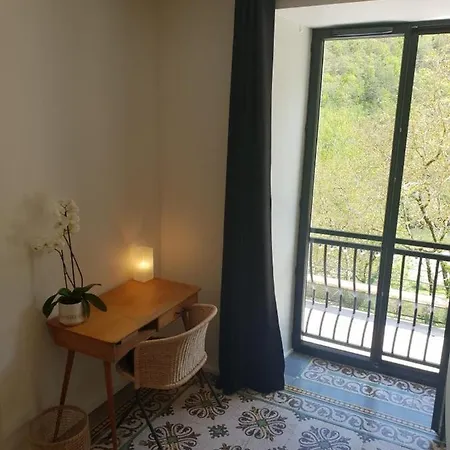 Le Sahuc Ξενοδοχείο *